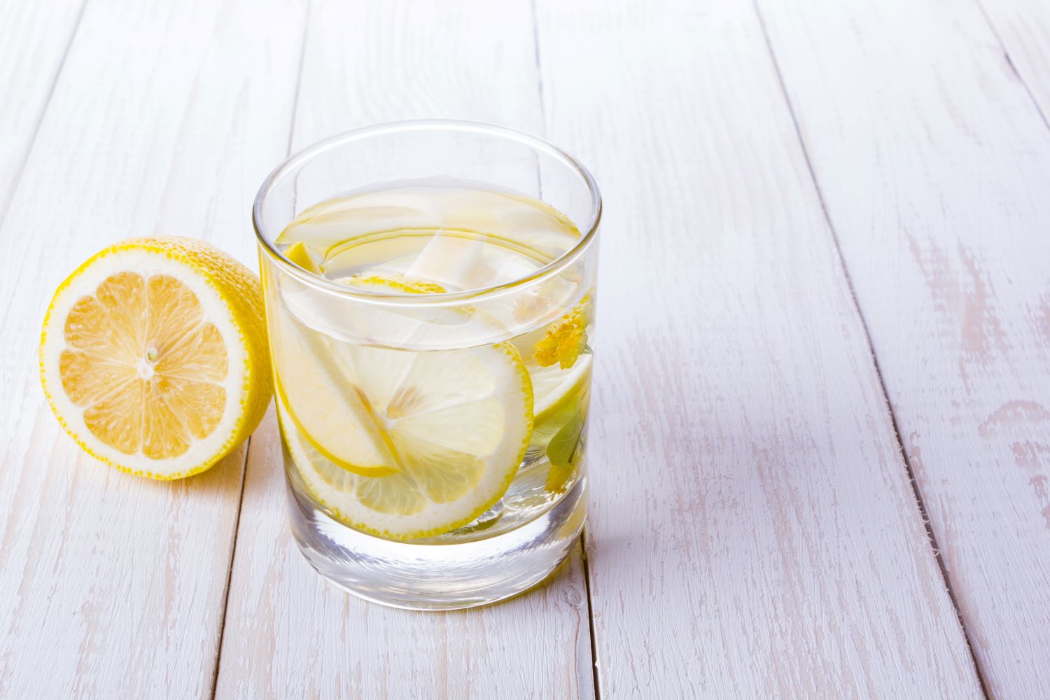 Alkaline Lemon Water